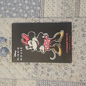 Minnie mouse eyeshadow palette
